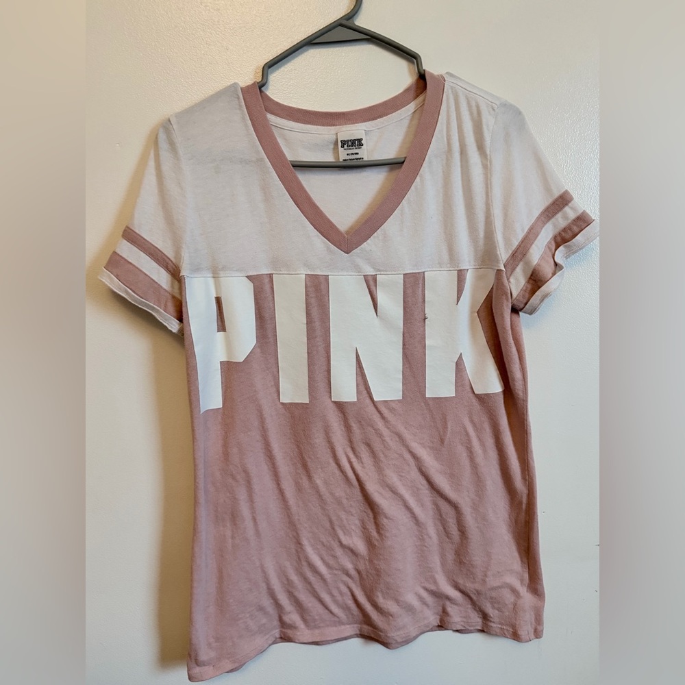 FLAWED- PINK V-neck Colorblock Tee in Dusty Rose & White